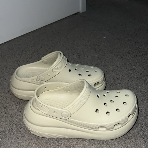 Platform crocs - Picture 3 of 3